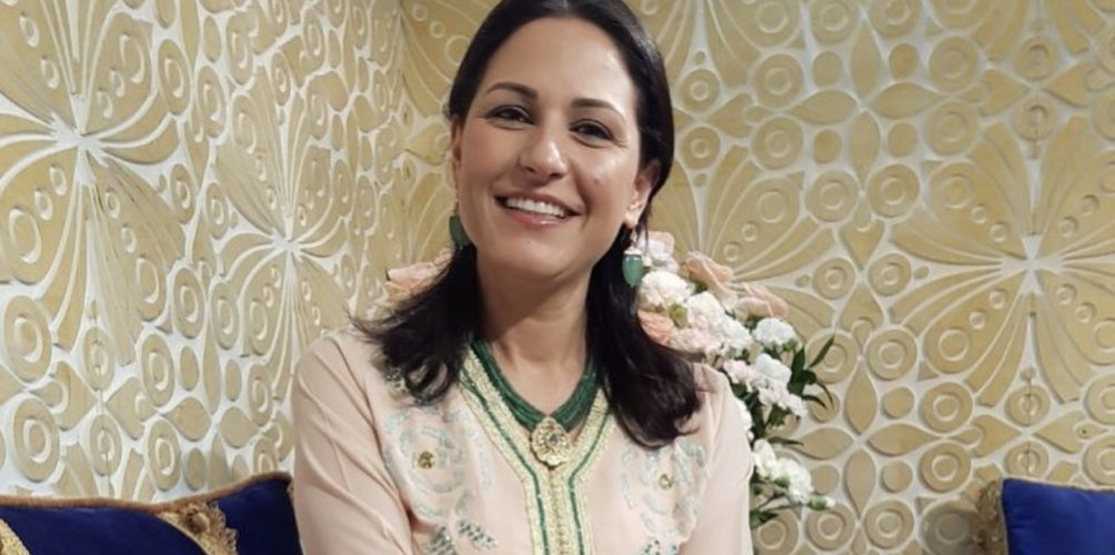 طلبت من محبيها الدعاء.. شميشة تعلن وفاة والدها (صورة)