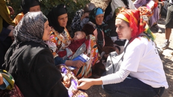 رغم تدهور وضعها الصحي.. رئيسة مؤسسة « يطو » تواصل إضرابها عن الطعام احتجاجا على قرار إخلاء مركز لإيواء النساء