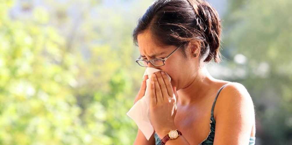 الفرق بين حساسية حبوب اللقاح وكورونا.. خبراء يوضحون