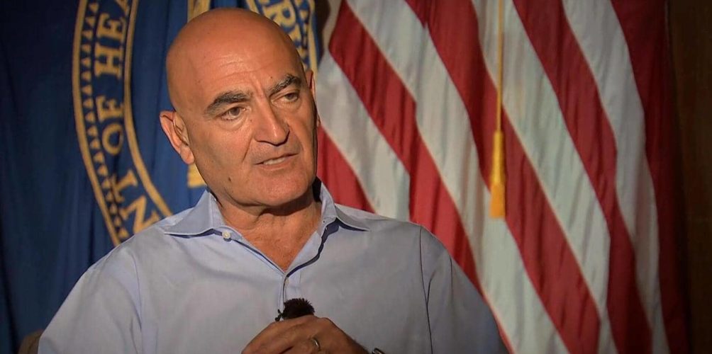 بسبب اتهامات بالتحرش.. إقالة منصف السلاوي من شركة &laquo;&nbsp;جلاكسو سميث كلاين&nbsp;&raquo;