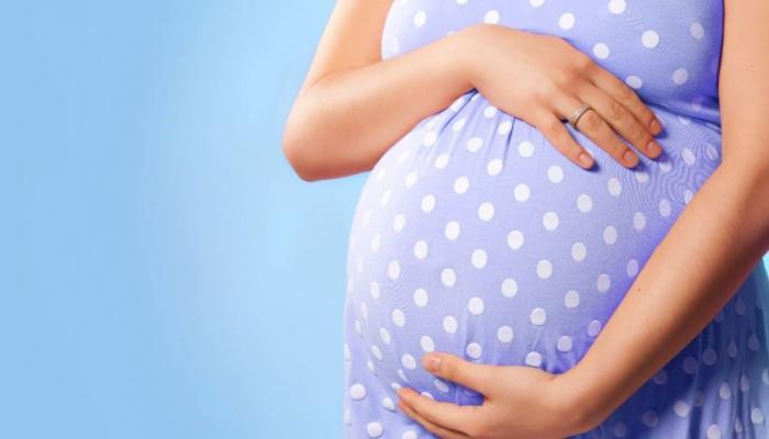 يؤثر على نمو الجنين ويرتبط بحدوث الولادات المبكرة.. مخاطر التوتر على الحامل والطفل