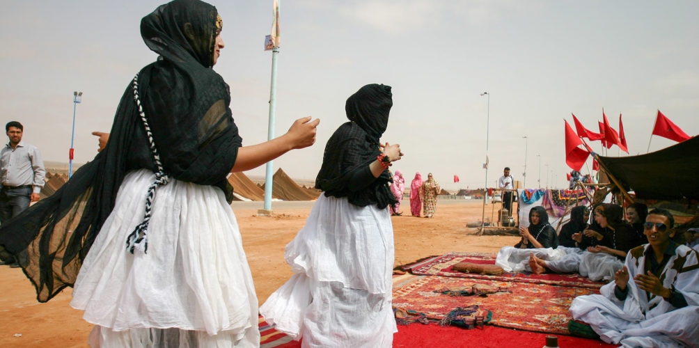 &laquo;&nbsp;التبراع&nbsp;&raquo;.. كتاب جديد يحتفي بالشعر النسوي الحساني