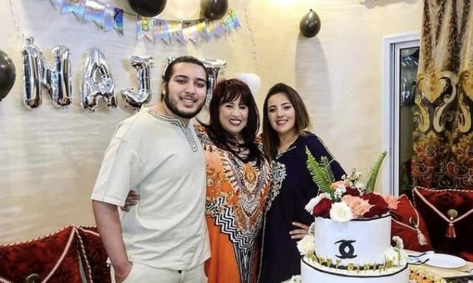رفقة ابنيها.. نجاة عتابو تحتفل بعيد ميلادها الـ61 (صور)