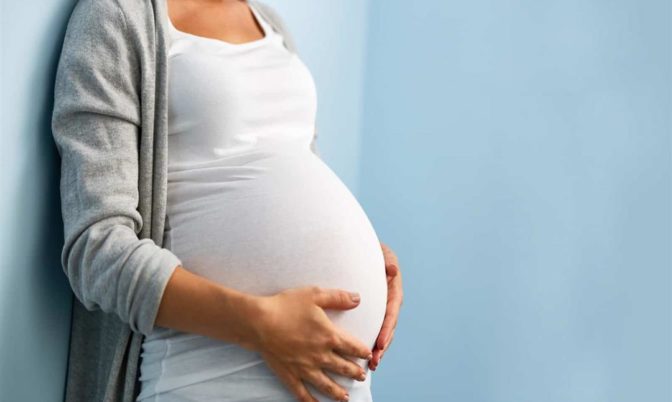 بينها السكري والسمنة.. حالات تؤثر سلبا على الحامل والجنين