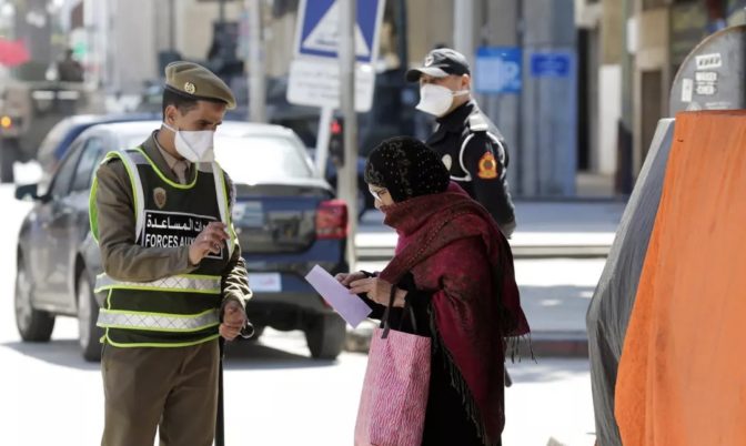 منظمة الصحة العالمية: رفع القيود بسرعة كبيرة قد يكون كارثيا