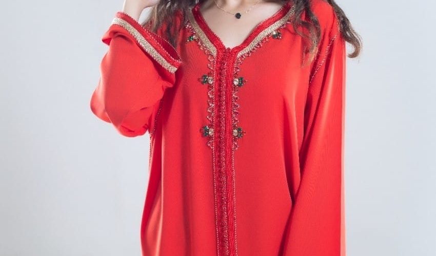 في عيد الأضحى..مصممة أزياء تكشف الإقبال على القفطان المغربي وجديده
