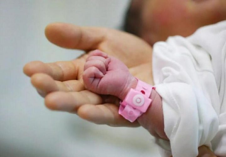 أنجبت الأول في سن الـ51.. سيدة تستعد لإنجاب طفلها الثاني في سن الـ56 (فيديو)