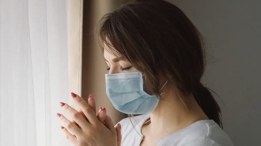 متى يجب التلقيح بعد التعافي من كورونا.. خبيرة في منظمة الصحة تجيب