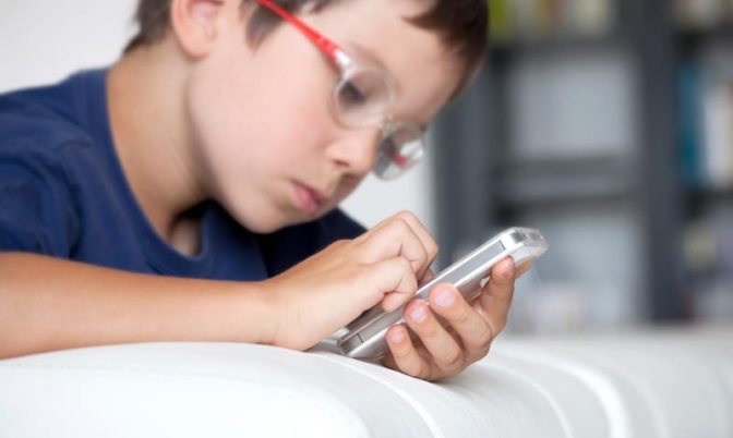 للحد من الإدمان على الألعاب الإلكترونية.. جمعية تطلق مدونة « التربية على السلامة الرقمية » لحماية الأطفال
