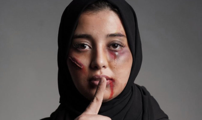 « البنات حضيو راسكم ».. ملكة جمال المحجبات تطلق حملة لمناهضة العنف ضد النساء (فيديو)