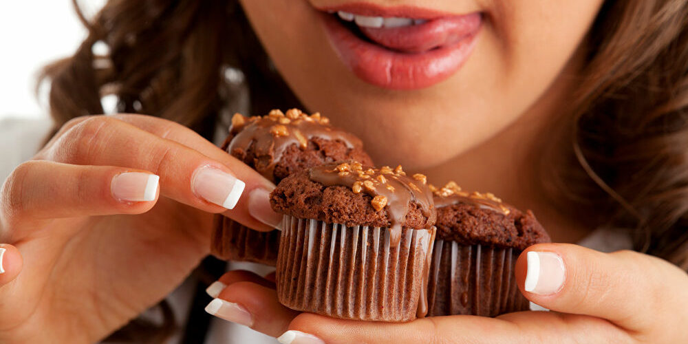 يؤدي إلى إصابتهن بمرض السكري والسمنة.. خبيرة تكشف عن المكون الأكثر ضررا عل النساء