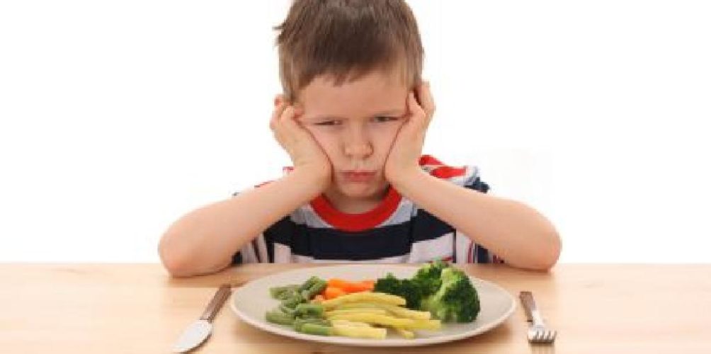 لها تأثير إيجابي على صحته النفسية.. دراسة تكشف فوائد التغذية الصحية على الطفل