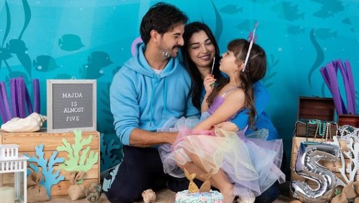 في عيد ميلاد ابنتها.. فرح الفاسي تضع حدا لإشاعة طلاقها من عمر لطفي