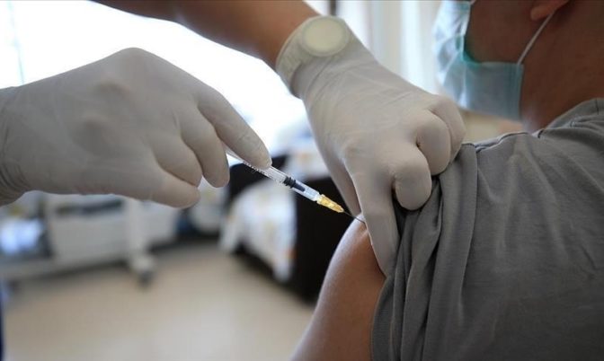 قصيرة الأجل.. الجرعة الثالثة من اللقاح ضد كورونا توفر حماية أقل من 6 أشهر