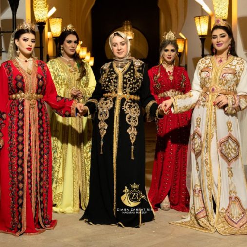 أزياء تقليدية خاصة بالعروس.. إبتسام لمشاري تكشف عن أحدث تشكيلتها لعام 2022 (صور)