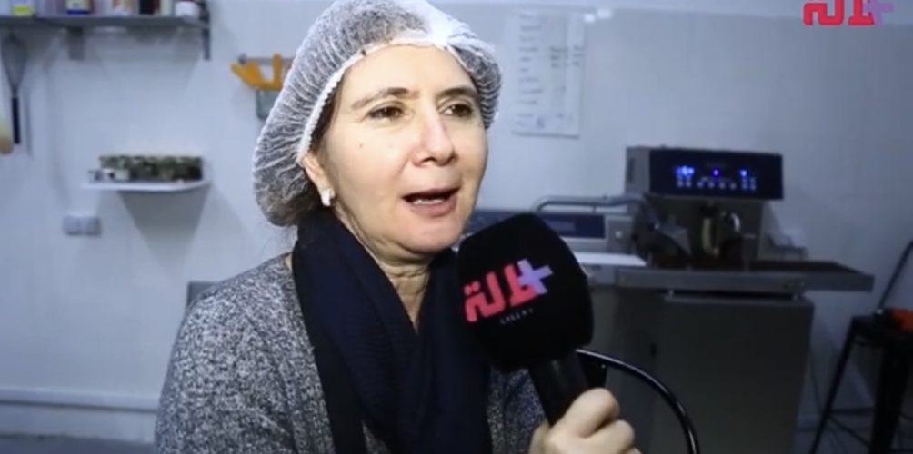 رجعت باش تخدم فبلادها.. مهندسة تخلت عن عملها في باريس لإطلاق مشروع لصناعة الشوكولاتة في المغرب (فيديو)