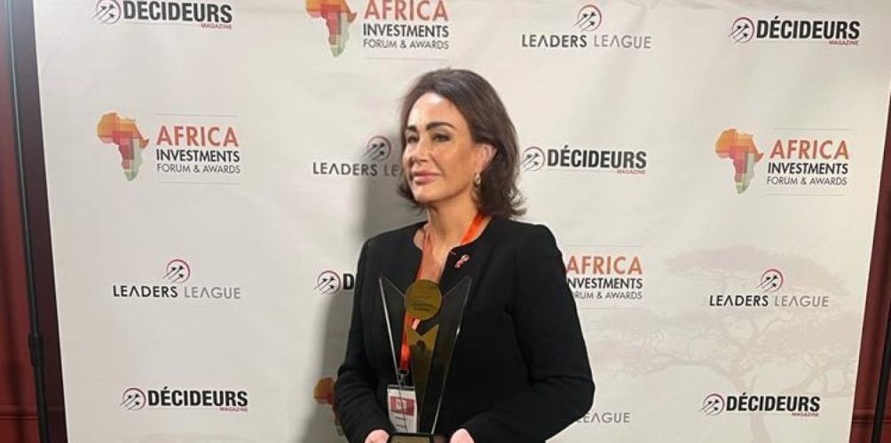 من قبل منتدى وجوائز الاستثمار الأفريقي.. غيثة زنيبر تحصل على لقب « أفضل مدير تنفيذي أفريقي »